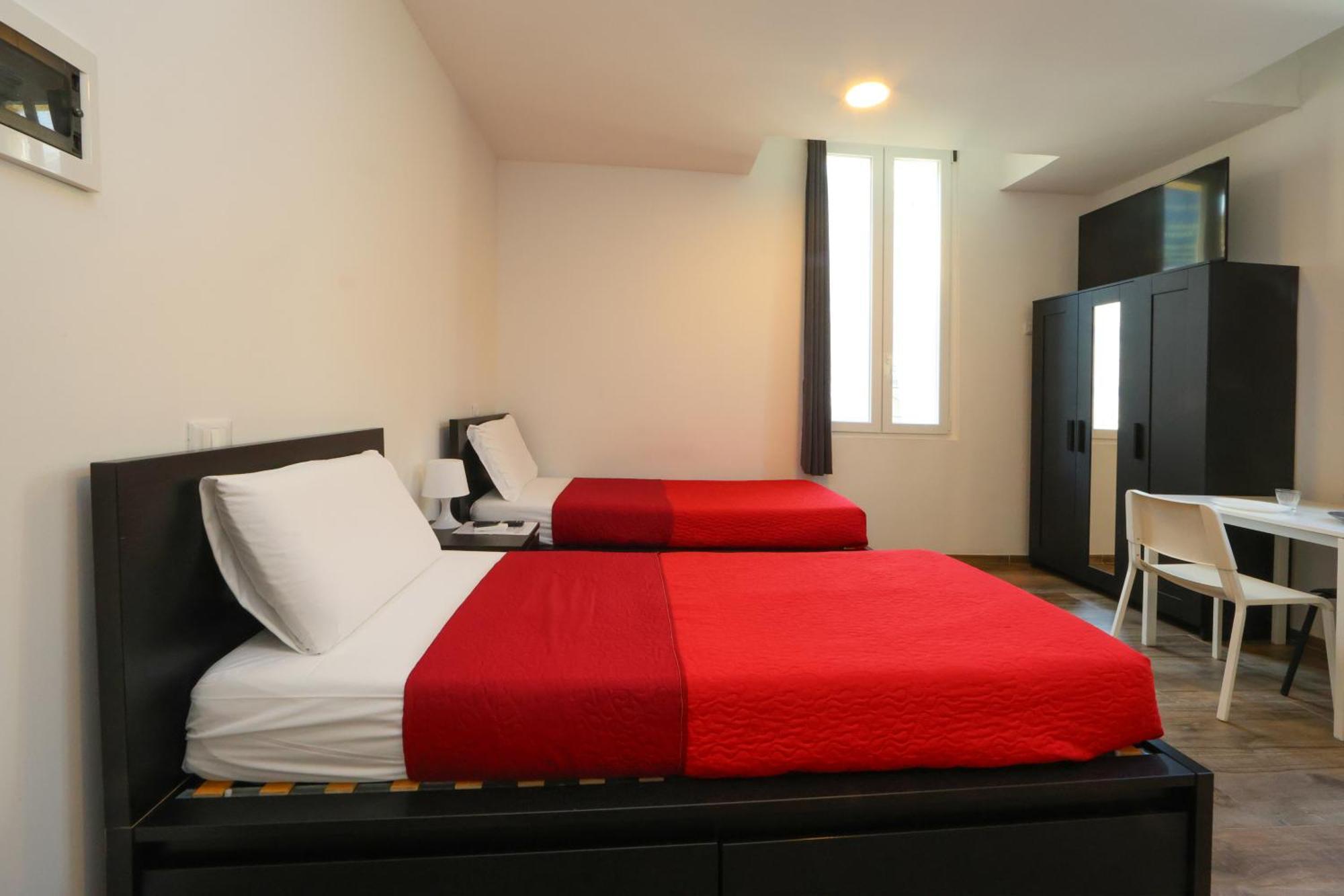 Apartahotel Del Centro Módena